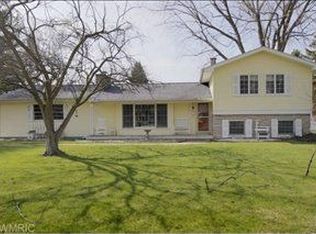 433 E South St, Sturgis, MI 49091