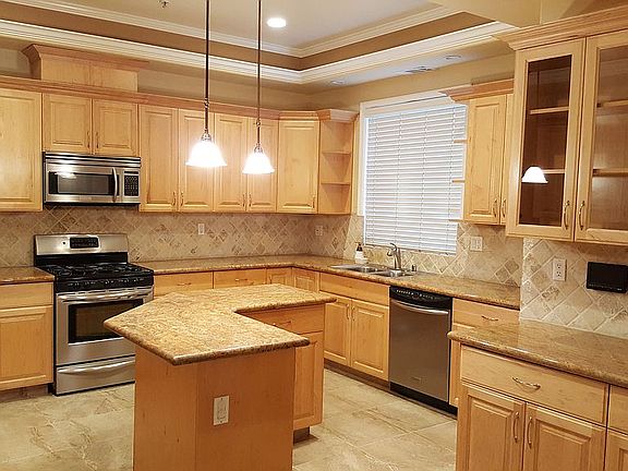 5th image of 711 E Verdugo Ave APT 103