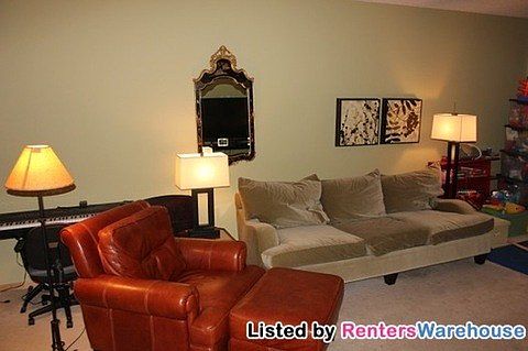 3rd image of 841 Braunworth Ct