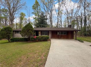 6372 S Skyline Dr, Douglasville, GA 30135