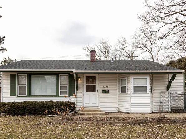 6038 Hampton Dr, Carpentersville, IL 60110