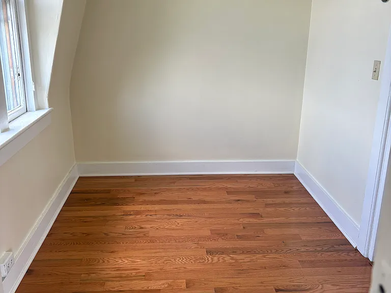 26 Elm St #3 — Photo 11