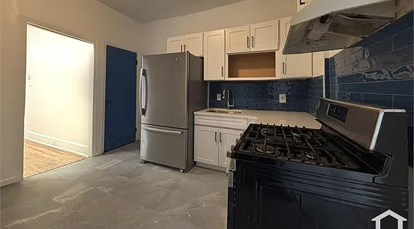 1329 N Wanamaker St — Photo 8