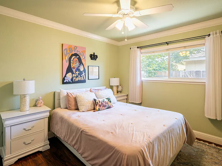 6519 N Mariposa St — Photo 42