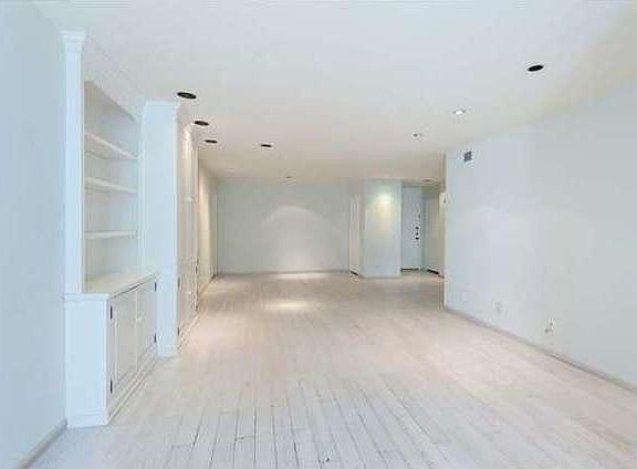 3rd image of 10747 Wilshire Blvd APT 703