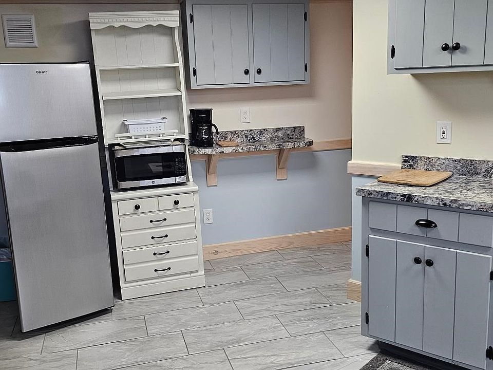 1st image of 457 Locust St #0