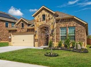 10505 Amarillo Ln, Aubrey, TX 76227