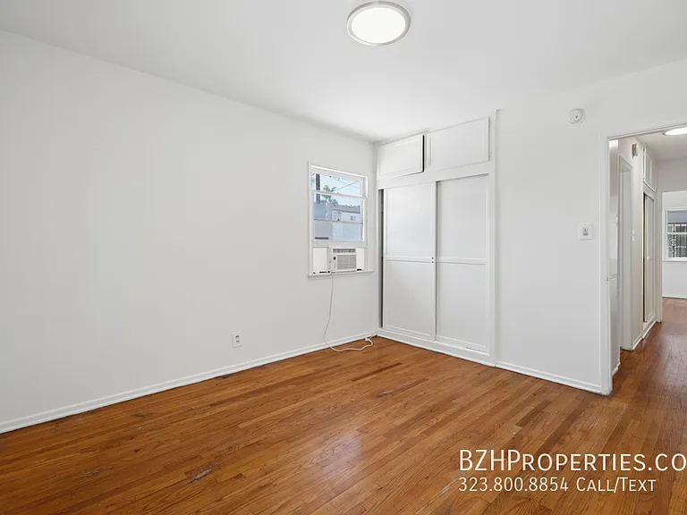 1138 S Sherbourne Dr #3A — Photo 9