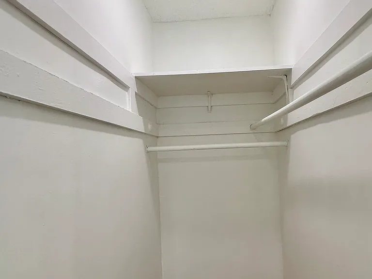 The Radford — Photo 10