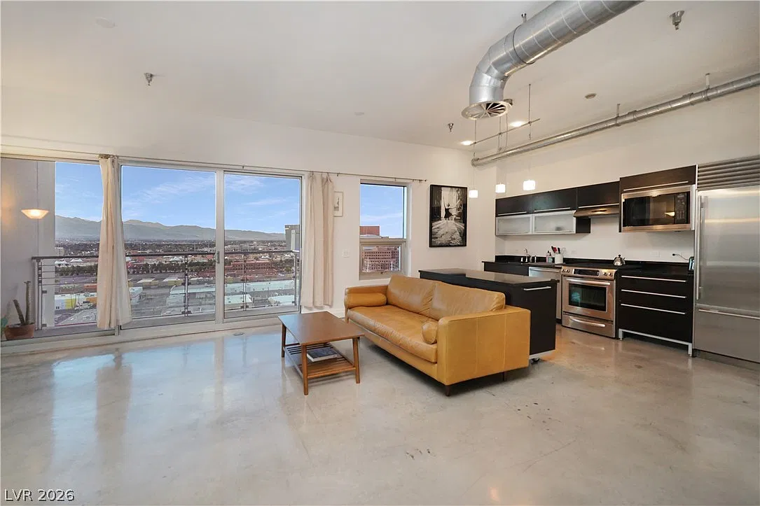 Studio, 1.0 bath, 911 sqft, $2,250 — Photo 1