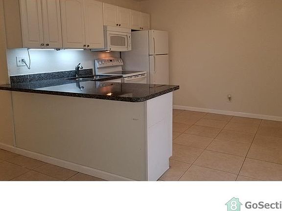 3rd image of 160 NW 14th St APT 5