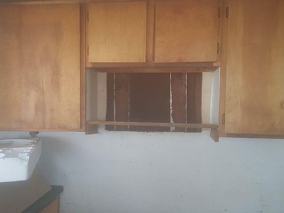 5th image of 2895 Falcon Dr