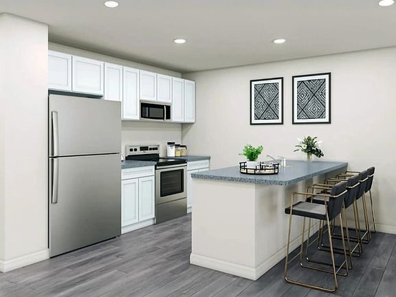 3rd image of 460 Sweetgum Ln
