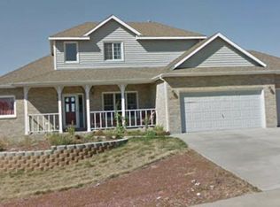 5510 Bluff Pl, Cheyenne, WY 82009