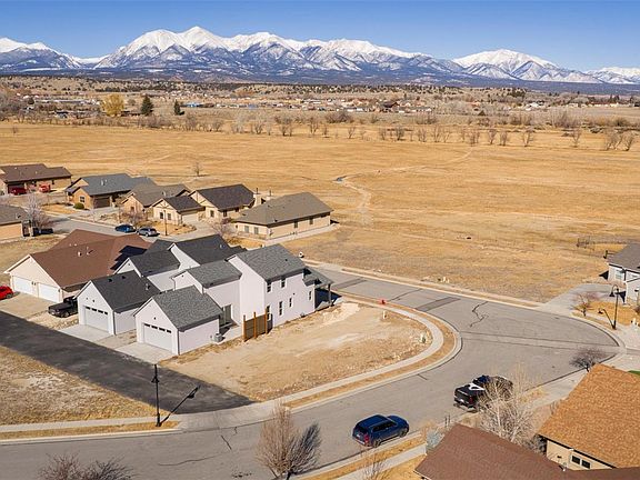 2nd image of 148 Starbuck Circle