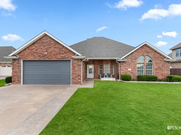 1011 Taylor Ln, Burkburnett, TX 76354
