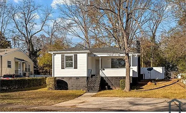 9040 Beverly Dr N — Photo 12