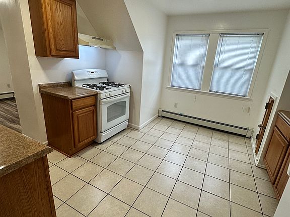 4th image of 29 S Terrace Ave #2A