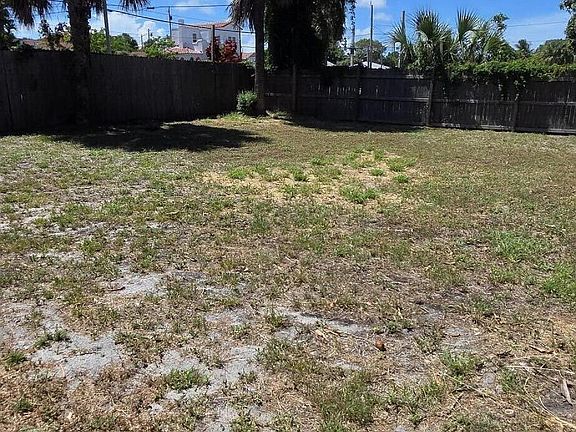 2nd image of 633 11th St