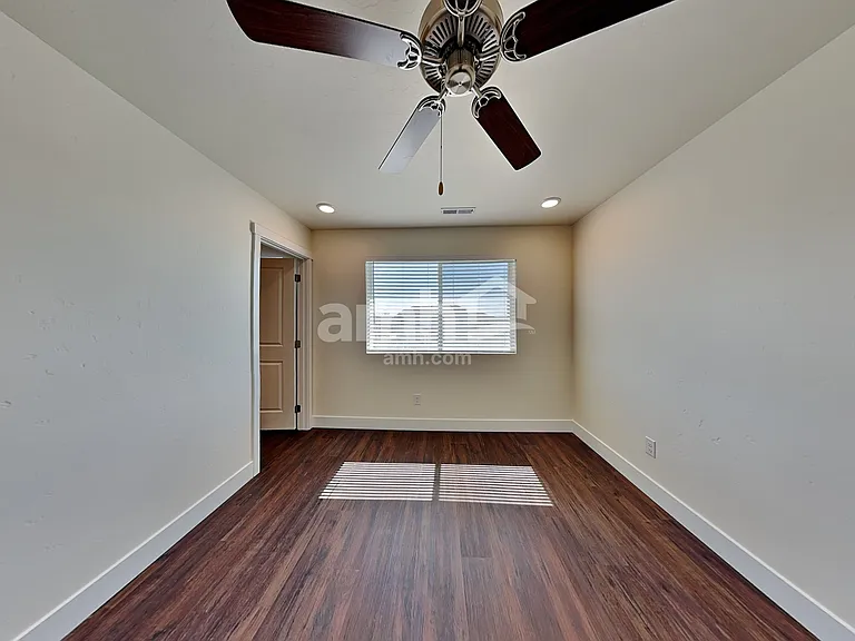 9309 W Wabash St — Photo 13