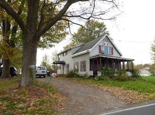 4068 Bonstead Rd, Clay, NY 13041