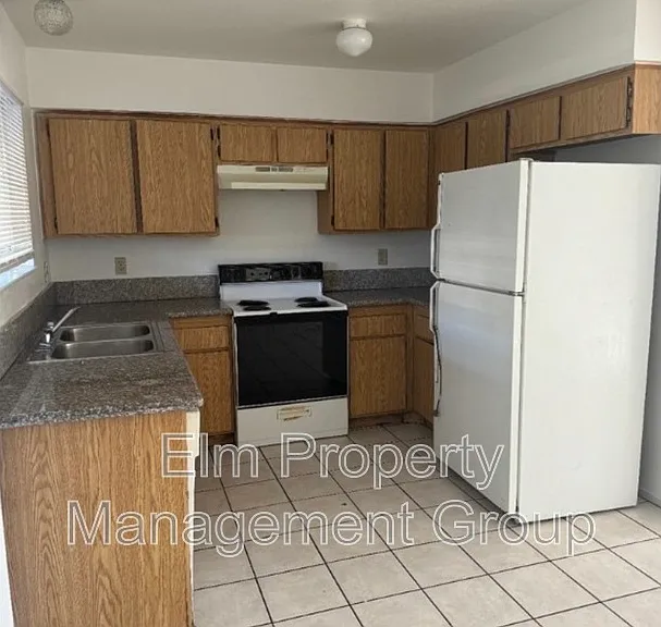 3411 Civic Center Dr #B — Photo 3