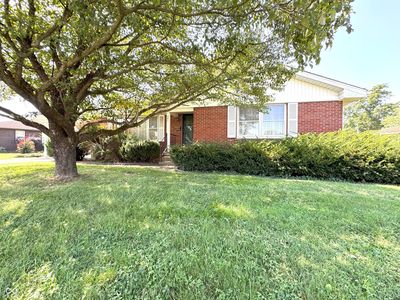 221 W Harrison Dr, Seymour, IN, 47274