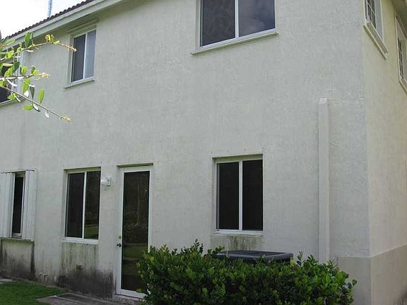 2nd image of 21131 NW 14th Pl APT 156