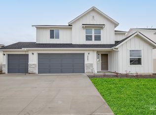 9081 W Violet St, Nampa, ID 83687