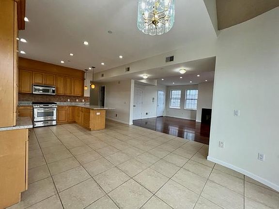 4th image of 198 Undercliff Ave Floor 3