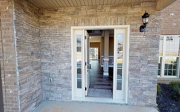 3rd image of 220 Liam Ct
