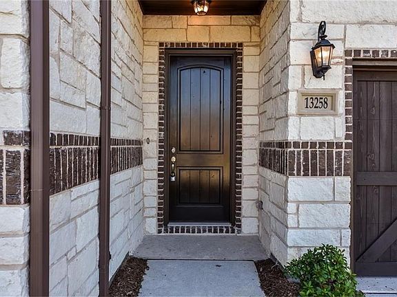 3rd image of 13258 Marbella Dr