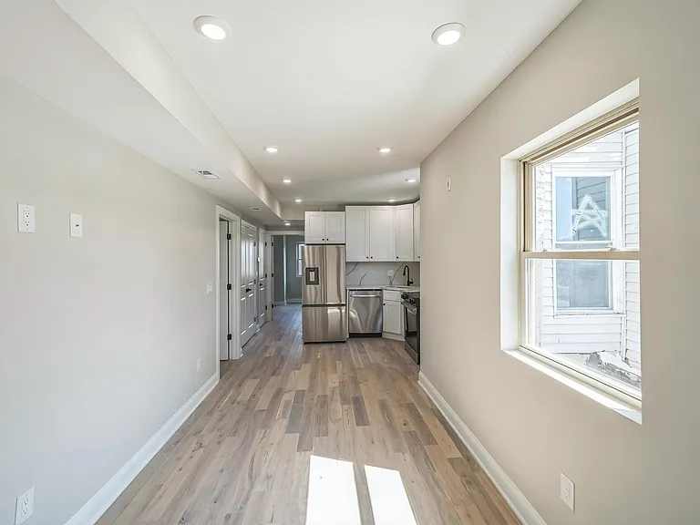 1702 S 22nd St #2 — Photo 2