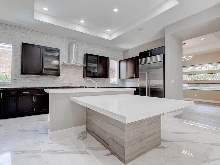 86 Pristine Glen St — Photo 5