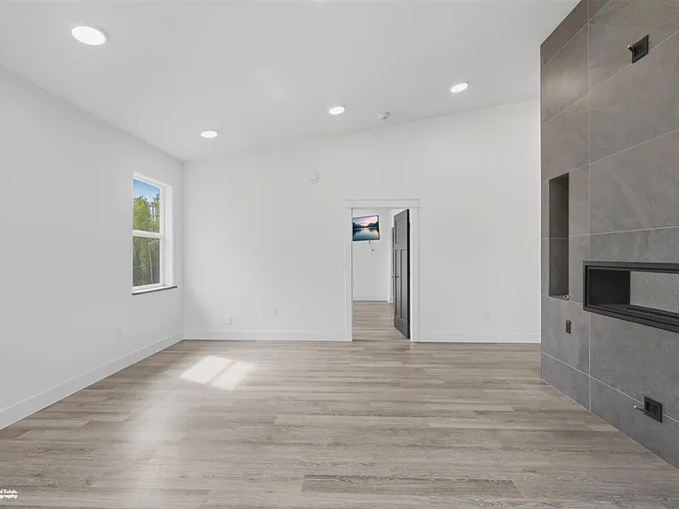 N Kim Dr — Photo 18