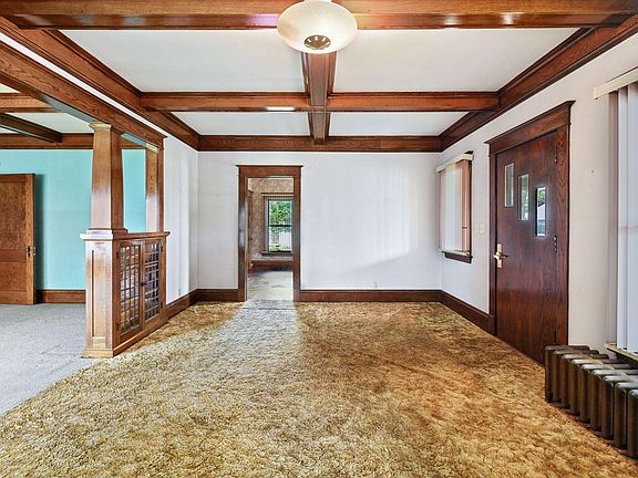 5th image of 380 Park St E
