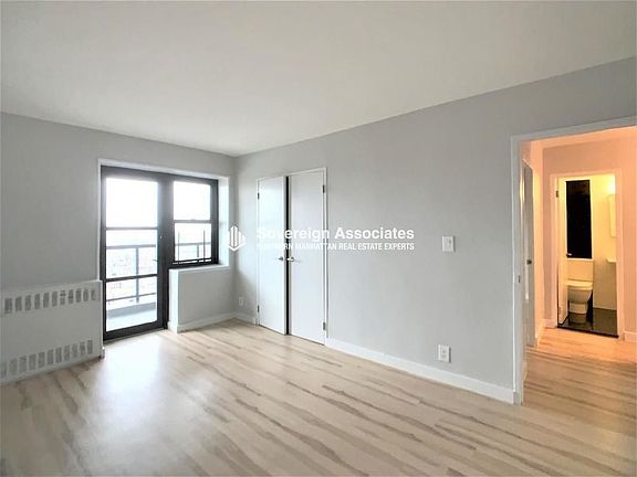 4th image of 1365 Saint Nicholas Ave APT 23R