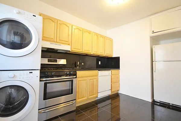 Rented by Bold New York | media 31