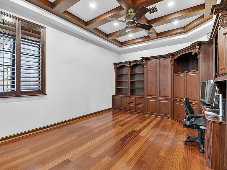 17921 Villa Club Way — Photo 12