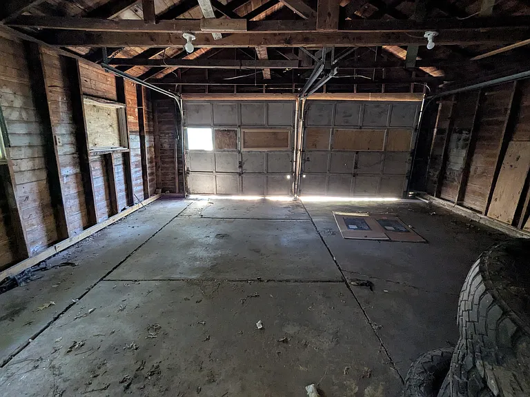 30 E Drummond St — Photo 9