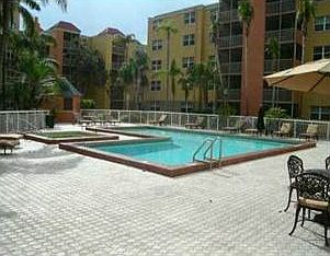 2nd image of 8353 Lake Dr APT 206