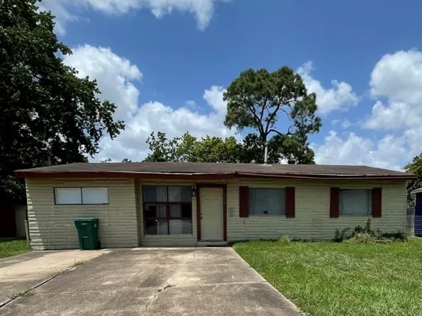 1309 Armor Avenue, Pasadena, TX 77502