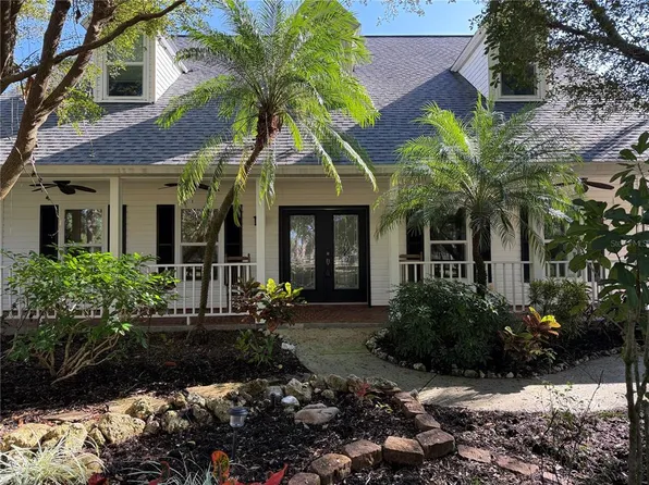 6915 215th St E, Bradenton, FL 34211