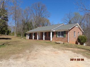 1003 Farmer Rd, Starr, SC 29684