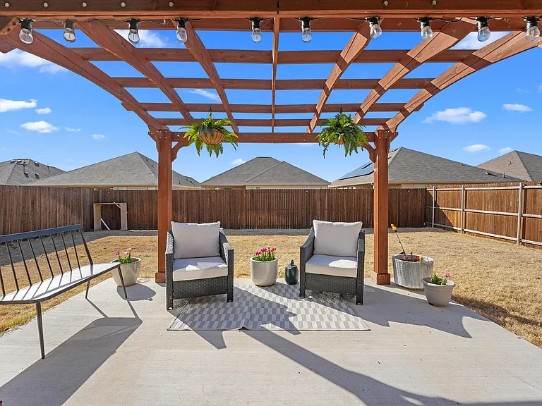 5028 Waterway Dr — Photo 32