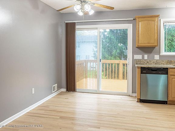 5th image of 1439 Karlin Ct
