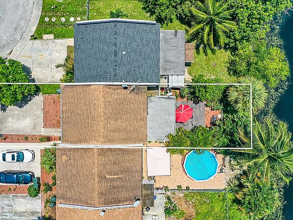 3rd image of 255 Sunshine Dr
