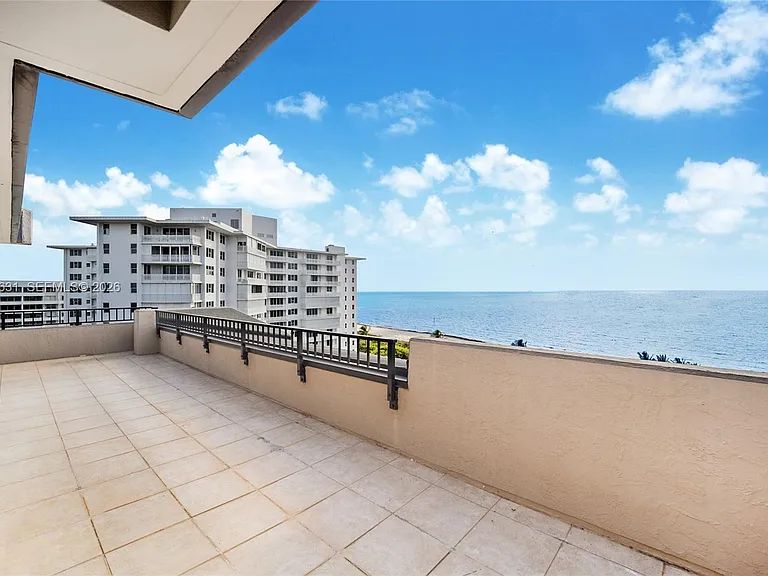 251 Crandon Blvd #1037 — Photo 3