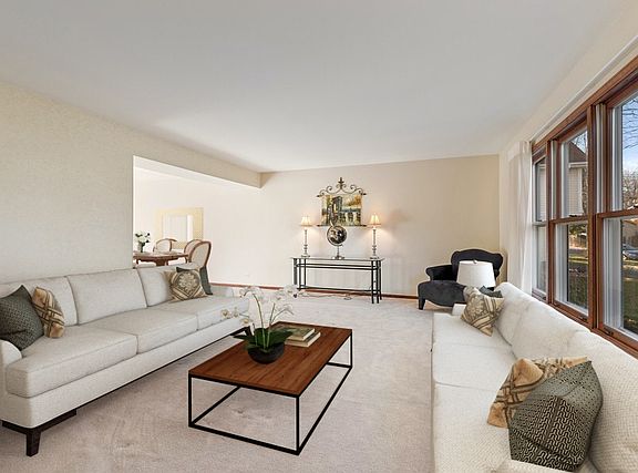 4th image of 377 Camden Pl