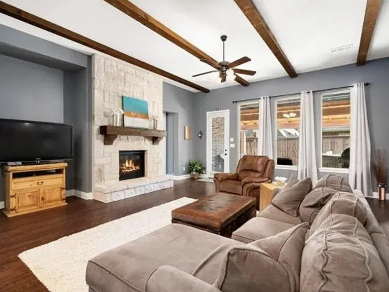 1005 Benbrook Trl — Photo 15
